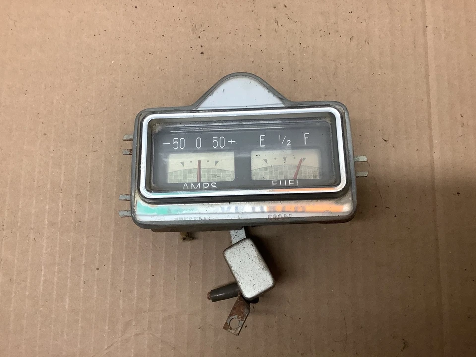 Dodge AMPS & FUEL 1952-1954 de colección bisel medidor de tablero OEM odómetro Foto 1 de 3