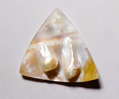 41.65 Cts Natural Mother of Blister Pearls Cabochon Loose Gemstone 43.5X38X4MM - Image 1 of 3