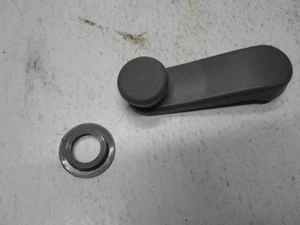 2004-2011 Chevrolet Aveo Manual Window Crank - Picture 1 of 7
