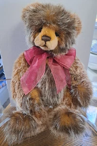 Charlie Bear Peanuts 14 Zoll burgunderrote Schleife Plüsch exklusiv für Paw Store - Bild 1 von 10