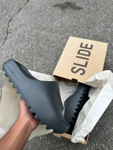 Adidas Yeezy Slide Dark Onyx ID5103 Sizes 8-14 BRAND NEW IN HAND FAST FREE SHIP