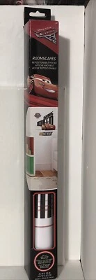 Calcomanía adhesiva de pared Disney Pixar Cars Lightning Mcqueen lista para carreras 24"X18"  Foto 1 de 2