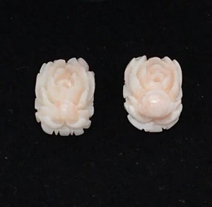 Vintage Angel Skin Coral Carved Flower 14k Gold Stud Earrings - Picture 1 of 6