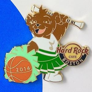 2014 Hard Rock Cafe Boston Cheer Bear #1 Celtics NBA BASKETBALL PIN LE - Imagen 1 de 1
