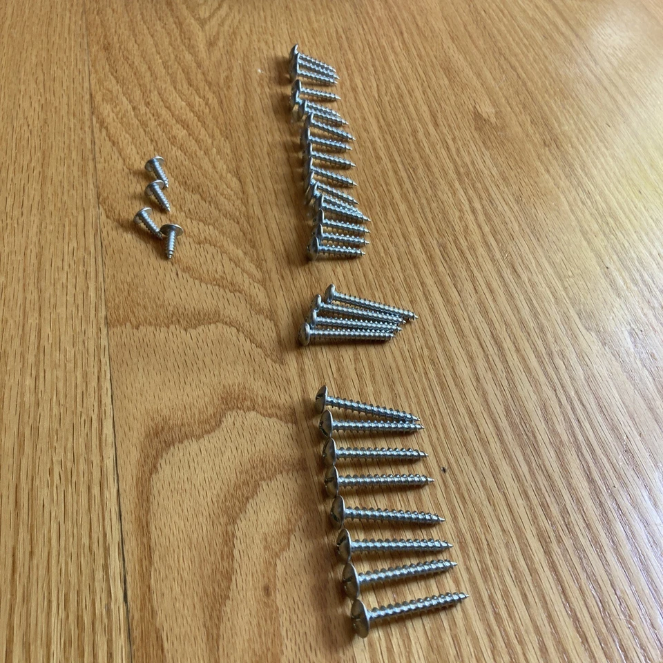 (1) Tornillo de repuesto Little Tikes acogedor cupé o camión Foto 1 de 1