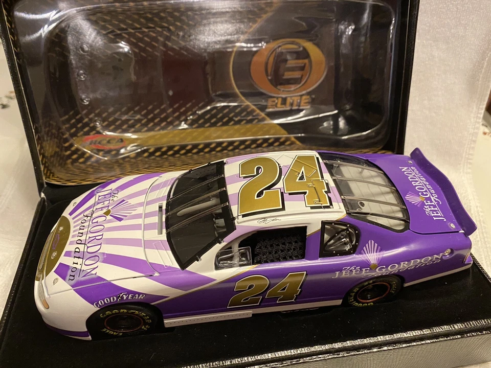 Fundación Jeff Gordon #24 Elite Collection 2001 escala 1:24 Foto 1 de 1