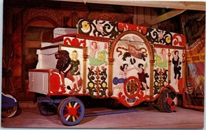 Columbia Band Wagon, Circus World, Baraboo, Wisconsin Postcard - Picture 1 of 2