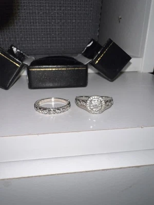 10k White Gold Wedding Set - Image 1 of 4
