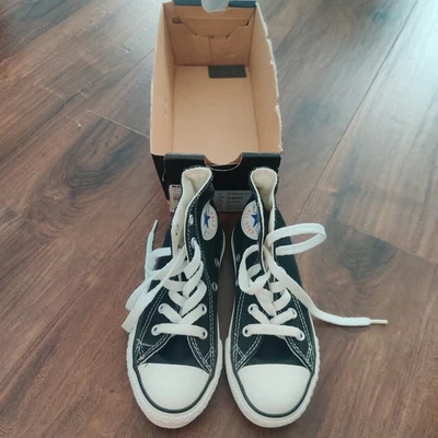 Zapatillas deportivas Converse negras de caña alta juveniles talla 11 Chuck Taylor All-Star 3J231 Foto 1 de 4