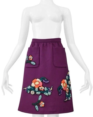 MIU MIU ФИОЛЕТОВАЯ ЮБКА С ВЫШИТЫМИ ЦВЕТАМИ И СТРАЗАМИ 2005 - Изображение 1 из 4