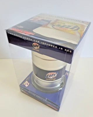 Action 2004 Rusty Wallace #2 Miller Lite barril de cerveja e Nascar fundido 1:64 novo na caixa - Imagem 1 de 4