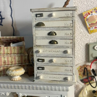 Gabinete de almacenamiento de muebles miniaturas para casa de muñecas escala 1/12 sin terminar hecho a mano Foto 1 de 4