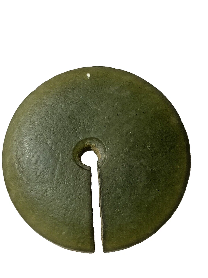 ANCIENT CHINESE  CALEDON JADE EARING. NEOLITHIC PERIOD, 5000-1600,BC - Image 1 of 4