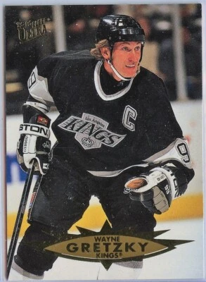 1995-96 FLEER ULTRA HOCKEY #74 WAYNE GRETZKY HOF NM RAW (TL-3464) - Image 1 of 4