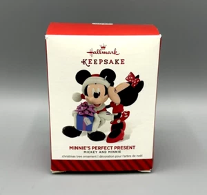 2014 Hallmark Keepsake Ornament: Minnie's Perfect Present - NEW SEALED - Picture 1 of 6