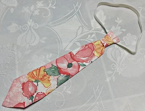 VINTAGE AUTHENTIC FLORAL ART PINK BABY NECK TIE - Picture 1 of 2