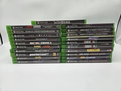 Lote de 21 fundas y artefactos Microsoft Xbox One Sonic, una pieza, Resident Evil  Foto 1 de 4