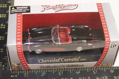 1:43 1957 Chevrolet Corvette Black Die Cast 94243 YatMing Road Signature NEW - Image 1 of 3