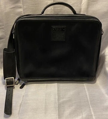 Antiga Bolsa de Neoprene Preta Coach Pequena para Laptop Nº. EBA 6313 Neo Collection - Imagem 1 de 4