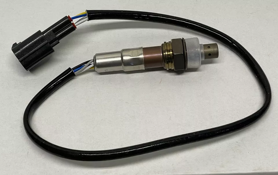 Sensor de oxigênio upstream O2 para Mazda 3 2006-2013 Mazda 5 2008-2010 2.0L 2.3L EUA - Imagem 1 de 4