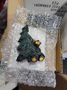 Bearfoots Bear & Christmas Tree Ornament by Jeff Fleming of Big Sky Carvers A+! - Picture 1 of 4