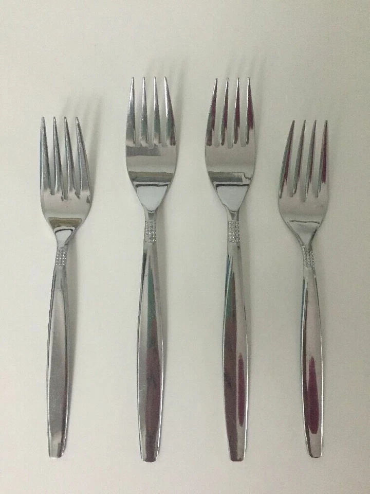 4 Tenedores Cena y Ensalada Supreme Cubiertos Toalla Inoxidable Cubiertos PERLA DANESA  Foto 1 de 1
