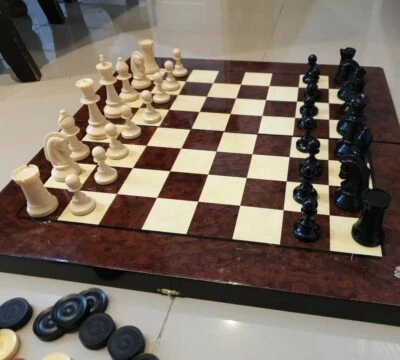 19" YENIGUN TURKISH TAVLA BACKGAMMON STRONG WOOD DESIGN & CHESS BOARD VERY RARE - Image 1 of 4