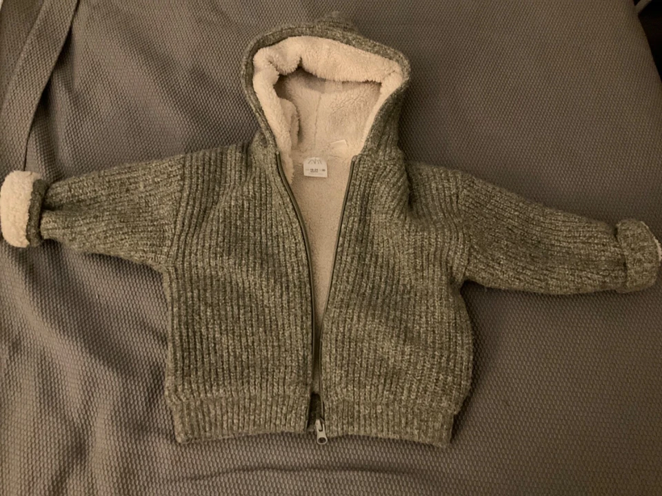 Cárdigan gris forrado Zara Sherpa 18-24 meses  Foto 1 de 4