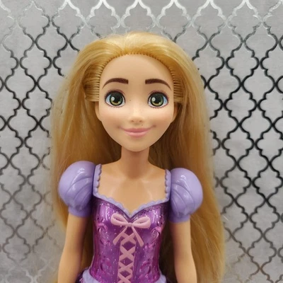Muñeca Barbie Rapunzel princesa Disney. Línea de juego. Mattel 2022 Foto 1 de 4