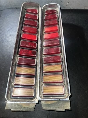 1973 1974 Dodge Charger carcaça traseira lateral do motorista 3679155, 3679213, 73691 - Imagem 1 de 4