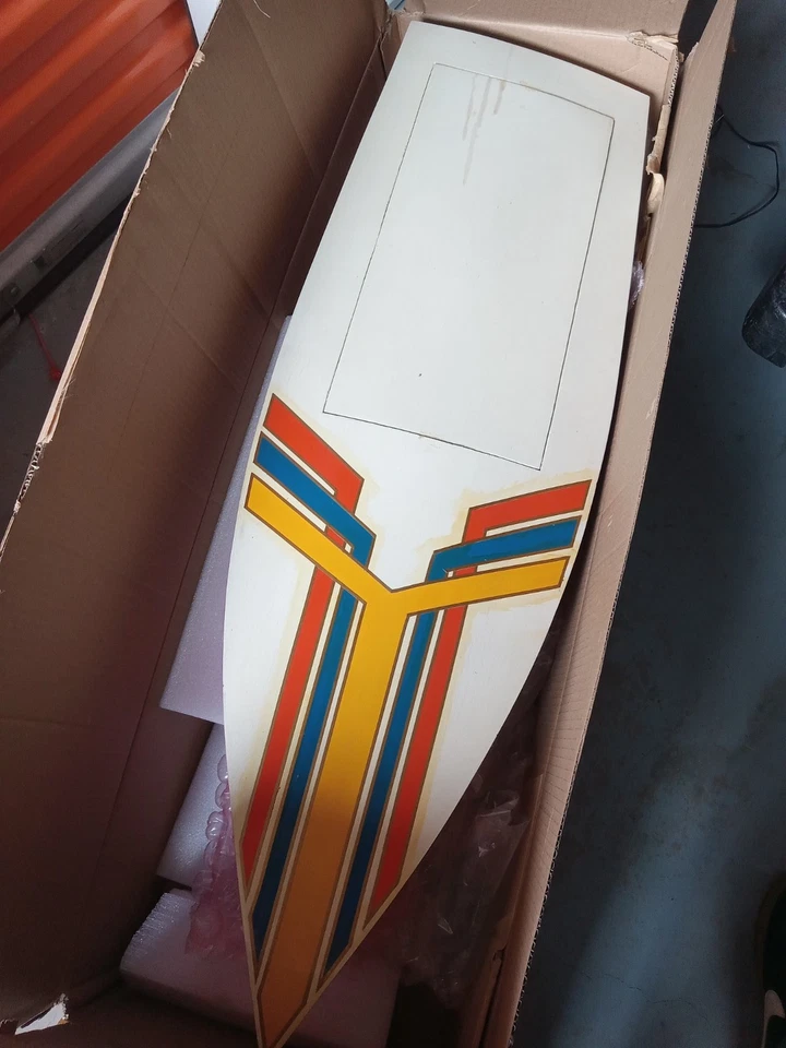 CASCO DE BARCO RC MONO 45" DE COLECCIÓN PERSONALIZADO de madera. K&B, DUMAS, PRANTHER  Foto 1 de 4