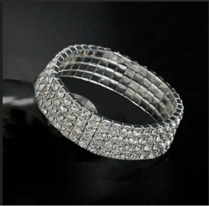 NUEVO 4 Filas Transparente Elástico Plata Cristal Estrás Pulsera Elegante Evento - Imagen 1 de 4