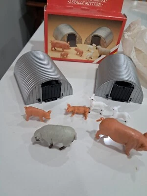 Винтажный 1984 ~ Великобритании ~ 2 металлические приюты с животными модель ~ #4703 ~ 1:32 ~ новый в коробке! - Изображение 1 из 4