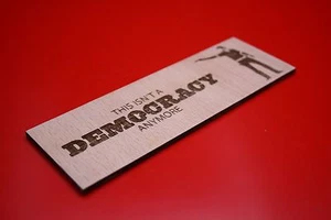 Wooden Bookmark Walking Dead Rick Grimes This Isn't A Democracy - Imagen 1 de 5