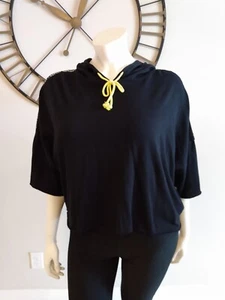 City Streets Black Graphic Print Cropped Hoodie Juniors Plus Size XXL - Picture 1 of 9