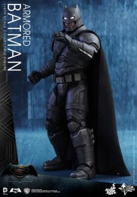 Hot Toys 1/6 MMS349 BATMAN vs SUPERMAN ARMORED BATMAN Figure Foto 1 de 4
