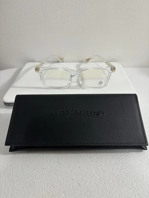 Gafas transparentes con marco de astilla cruzada de corazones cromados Foto 1 de 4