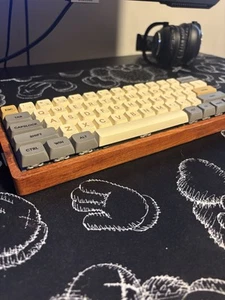 Custom Wood Finished 60% Gaming Keyboard - Picture 1 of 5