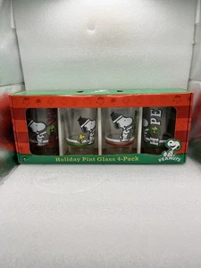 Peanuts Holiday Pint Glass Set 4-Pack - Snoopy! Hope,Peace,Joy And Love - Picture 1 of 6