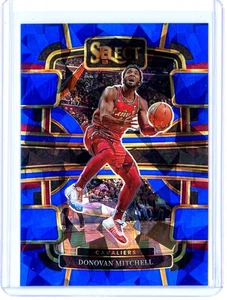 Donovan Mitchell 2023-24 Select CC Prizm Blue Cracked Ice #38 Cavaliers B001 - Picture 1 of 2