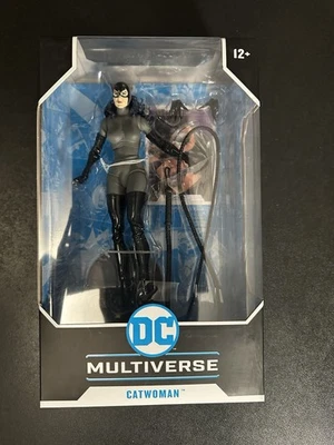 Figura de acción McFarlane DC Multiverse Batman Knightfall Catwoman 7" platino Foto 1 de 4