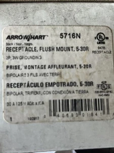 ARROW HART 5716N SINGLE RECEPTACLE 30A 125V 2P 3W GRD BLACK FLUSH MOUNTED NIB - Picture 1 of 3