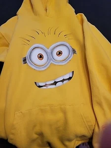 Universal Minions Despicable Me Sweatshirt Youth Large - Picture 1 of 6