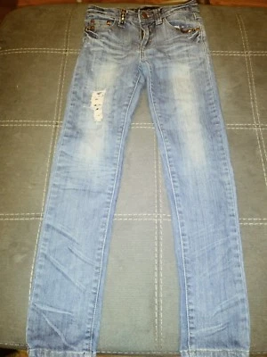 女童破洞牛仔裤 8 码 — 第 1/4 张图片