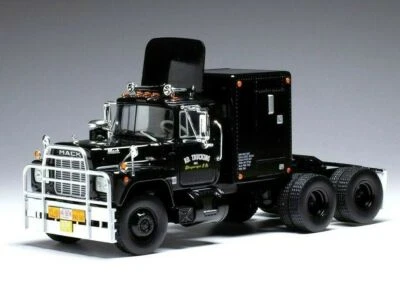 IXO MODEL TRUCKS MACK R SERIES + REAR CABIN 1966 BLACK 1-43 SCALE TR100 - Image 1 of 3