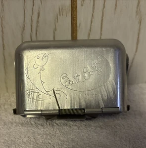 Unbenutzte Bait Baffler Box Lawrence Mfg Twin Falls Idaho Fisch Gürtelschlaufe Aluminium - Bild 1 von 8
