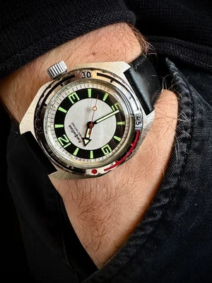 Reloj mecánico VOSTOK AMPHIBIA 200m vintage para hombre URSS 1980... Foto 1 de 4