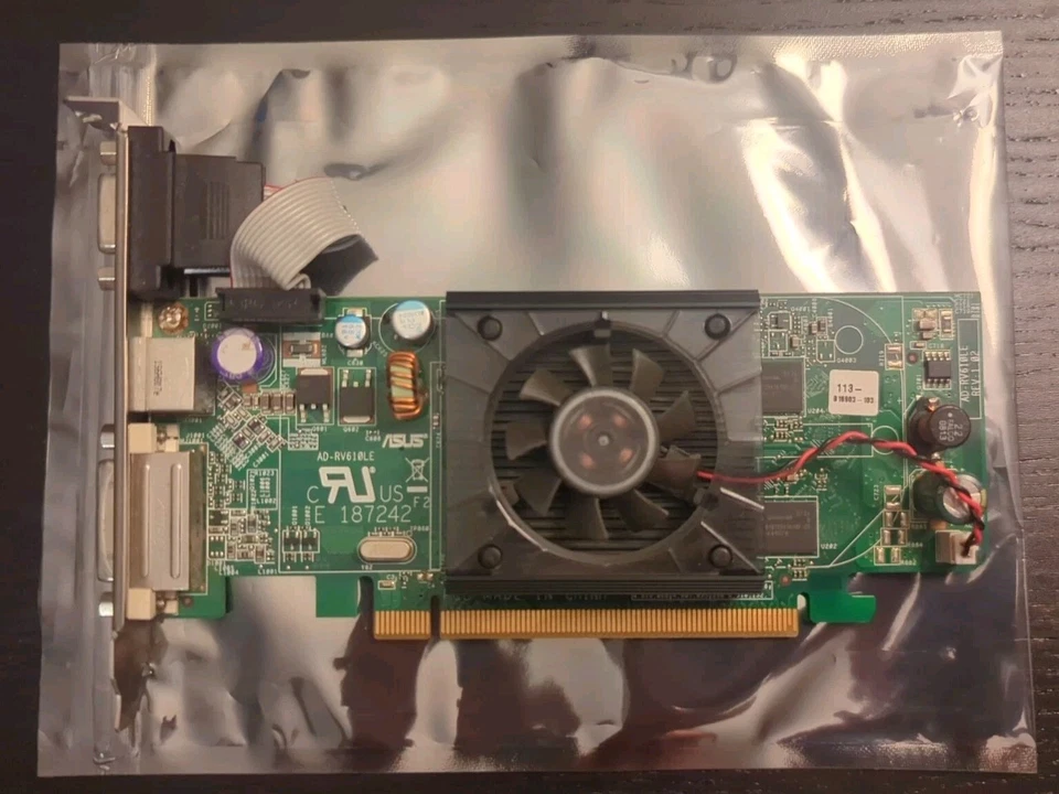 Used - Dell Asus ATI WX085/AD-RV610LE Radeon HD2400 Pro 128MB VGA DVI Video Card - Image 1 of 4