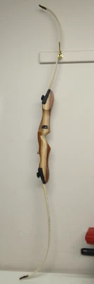 Arco curvo Ragim Archery Wild Cat 28# 62" hecho en Italia Foto 1 de 4