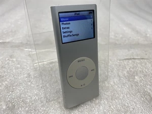 Genuine Apple iPod nano 2nd Generation MA477LL/A* A1199 2 GB - Picture 1 of 5